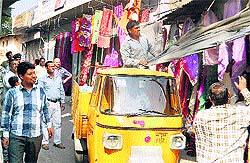 Employees of the Municipal Council remove roadside encroachments in Nurpur