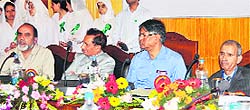 Dignitaries at the ten-day workshop on Research Methodology, inaugurated at the University of Kashmir campus on Tuesday