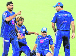 Harbhajan Singh, Lasith Malinga, Sachin Tendulkar and Ricky Ponting at training in Kolkata on Thursday. 