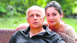 Mahesh & Pooja Bhatt 