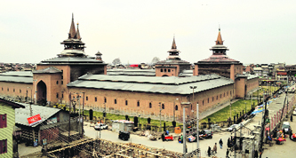 A view of Jamia Masjid in Srinagar.