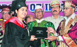 Haryana Governor Jagannath Paharia presents a degree to a student of the GITM group of institutions in Gurgaon district. A Tribune photograph 
