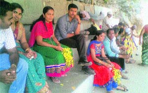 pilgrims from Kerala on their way back from the shrine at Ransoo in Reasi