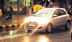 Unexpected rain caught many residents unawares, making them run for cover in Amritsar on Tuesday afternoon. The residents had been suffering due to intense heat for many days