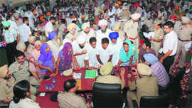 An impressive turnout at the police darbar meant to resolve domestic disputes, in Bathinda on Tuesday.
