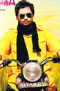 Sharry Maan in the movie Oye Hoye Pyar Ho Gaya