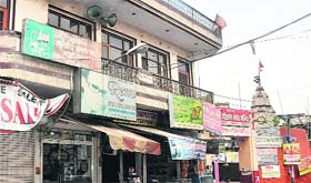 The BJP office functioning from the premises of a temple in Jalandhar