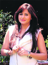 Dolly Sidhu