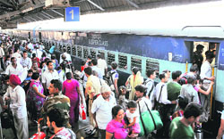 Heavy rush of passengers at the Jammu Tawi railway station. Tribune photo: Inderjeet Singh