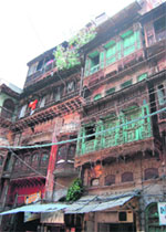 An unsafe building in Amritsar. Photo: Sameer Sehgal