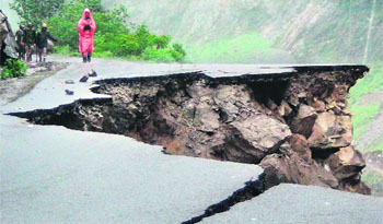  A damaged road near Govindghat in Uttarakhand. 