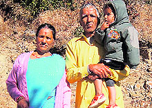 Jagdish Prasad along with his wife, Rukmani Devi