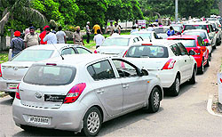 Traffic jam on the varsity campus after the entrance exam