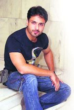 Iqbal Khan 