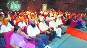 Students and their parents at the seminar in Khadur Sahib.