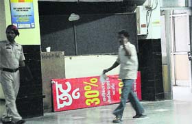 The medical store in the emergency unit at the GMCH-32 has been closed down