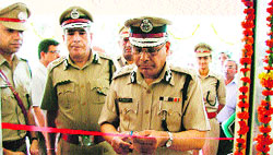 Haryana Director-General of Police Shriniwas Vashisht inaugurates a conference hall at the Police Lines, Kurukshetra, on Thursday. Tribune photo 