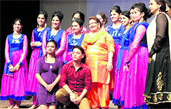 Choreographer Saroj Khan with participants at a dance workshop in Chandigarh on Sunday