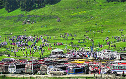 A huge rush of tourists in Gulmarg