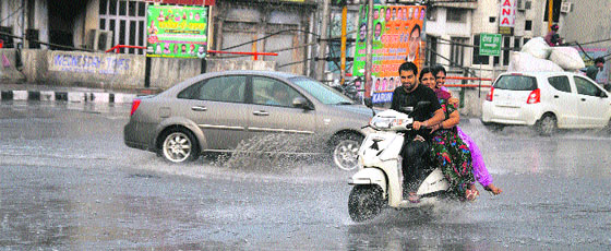 Residents were caught unawares when it rained in some parts of the city on Tuesday.