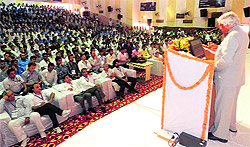 Former President APJ Abdul Kalam addresses students from schools and colleges at Sirsa on Saturday