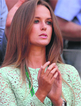 Kim Sears, Murrays girlfriend, egged him on throughout the final. 