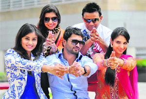   (Front L-R) Bhanu Sri Mehta, Roshan Prince, Japji Khaira with other co-stars 