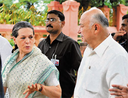 UPA chairperson Sonia Gandhi along with Union Home Minister Sushilkumar Shinde during a visit to the Mahabodhi Temple in Bodh Gaya on Wednesday. 