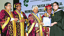 Former President APJ Abdul Kalam awards a degree to a student at JCDM College of Engineering, Sirsa