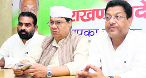 Uttarakhand Congress vice-president Suryakant Dhasmana and leader Dhirendra Pratap address the press in Dehradun on Saturday. 