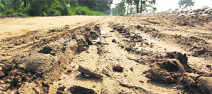 A kanwar stretch in Haridwar in a dilapidated condition. 
