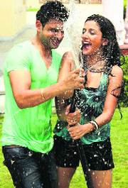Actors Karan Kundra and Sonia Mann during the shooting of film Mere Yaar Kaminey in Jalandhar.