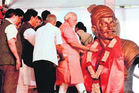 Gujarat CM Narendra Modi in Pune on Sunday
