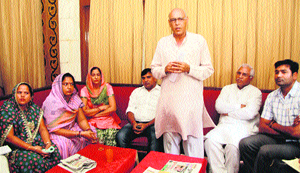 Gurgaon Zila Parishad vice-chairman Bijender Singh Zaildar and other ZP members address a press conference in Gurgaon.