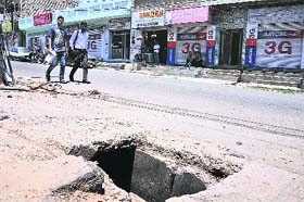 An uncovered manhole at Old Janipur area of Jammu