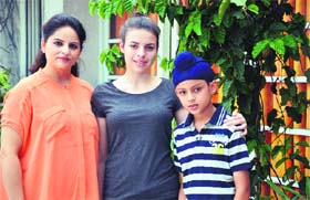 Marion Choufa (centre) from France will stay with her hosts in Ludhiana