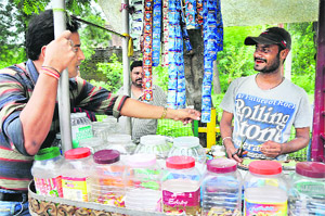 Gutka sachets being openly sold in Jammu.