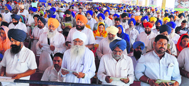 Newly elected members of zila parishad and block samitis being administered the oath by Deputy Chief Minister Sukhbir Singh Badal (not in picture) in Ludhiana on Friday. Tribune photo: Inderjeet Verma 