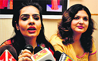 Nupur Anirudh Gupta, a fashion designer, addresses mediapersons in Jammu regarding her participation in Bangalore Fashion Week-2013