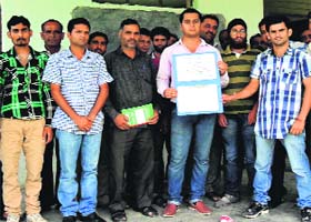 Youth Congress members launch a signature campaign in Jammu on Sunday
