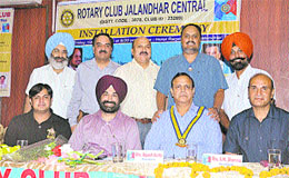 Rotary Club president Rajesh Dutta, former president Sanjiv Sharma and secretary SN Sharma at the installation ceremony of the new team in Jalandhar. 