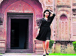 Dressed to kill: Manvi