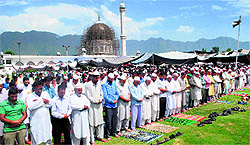 Muslims offer prayers at the Hazratbal Shrine in Srinagar on Friday