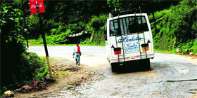 A damaged stretch of the Kangra-McLeodganj road.