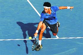Somdev Devvarman beat Alexandr Dolgopolov 6-3 7-6 (7/4) in the 2nd round on Wednesday