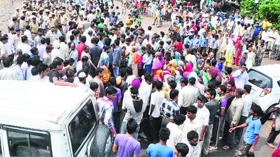 Family members and relatives of Mamta, along with their supporters, block the Panchkula-Barwala highway near The Fort Ramgarh on Thursday