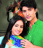 The lead pair of Diya Aur Baati Hum