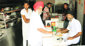 Amrik Da Dhaba is a favourite haunt for those who stay alone in the city.