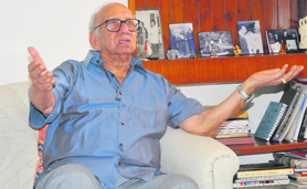 City's first chief architect MN Sharma interacts with media persons at his residence in Chandigarh on Saturday.