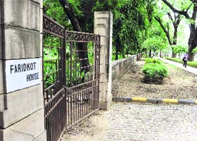Locked entry to Faridkot House on the Copernicus Marg, New Delhi